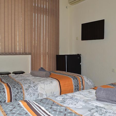Dionis Hotel Petrich  Exterior photo