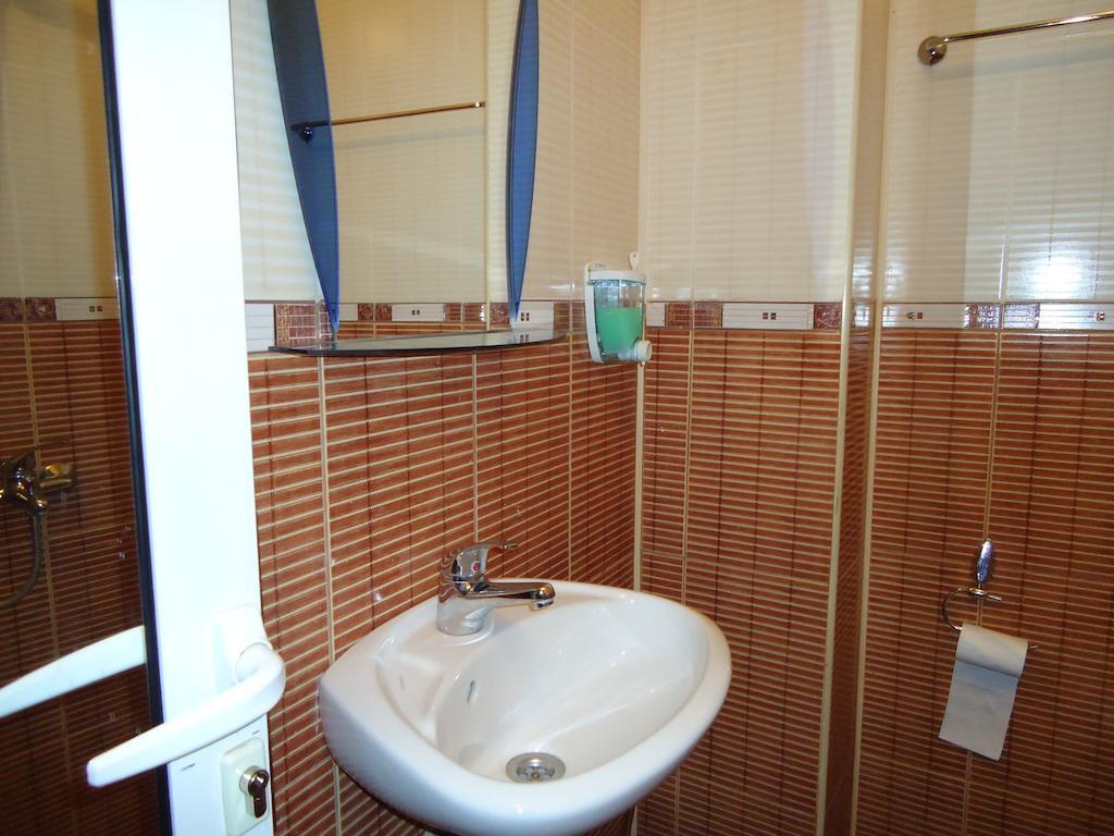 Dionis Hotel Petrich  Room photo