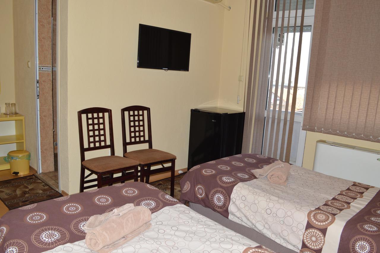 Dionis Hotel Petrich  Exterior photo